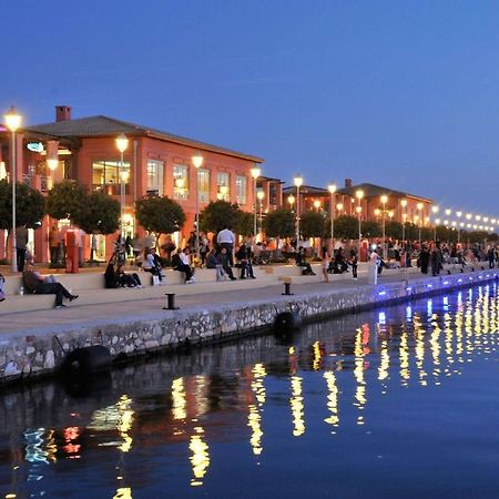 Seaside Apartment In Flisvos Marina Атина Екстериор снимка
