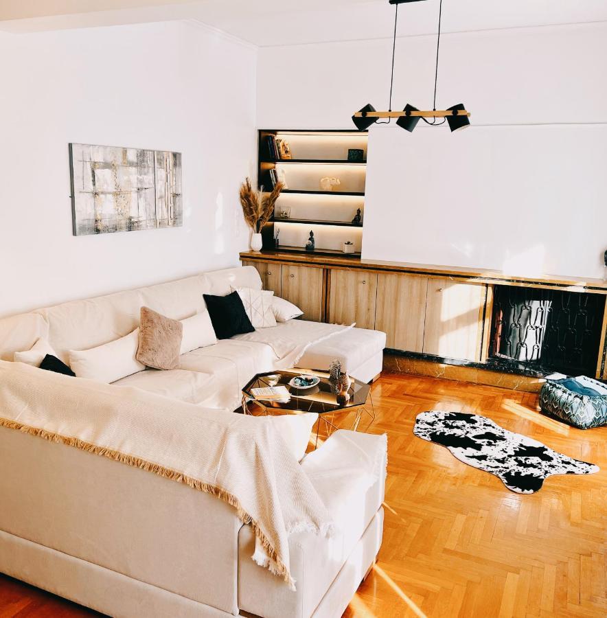 Seaside Apartment In Flisvos Marina Атина Екстериор снимка