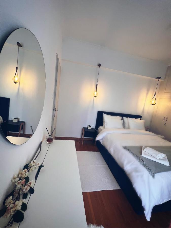 Seaside Apartment In Flisvos Marina Атина Екстериор снимка
