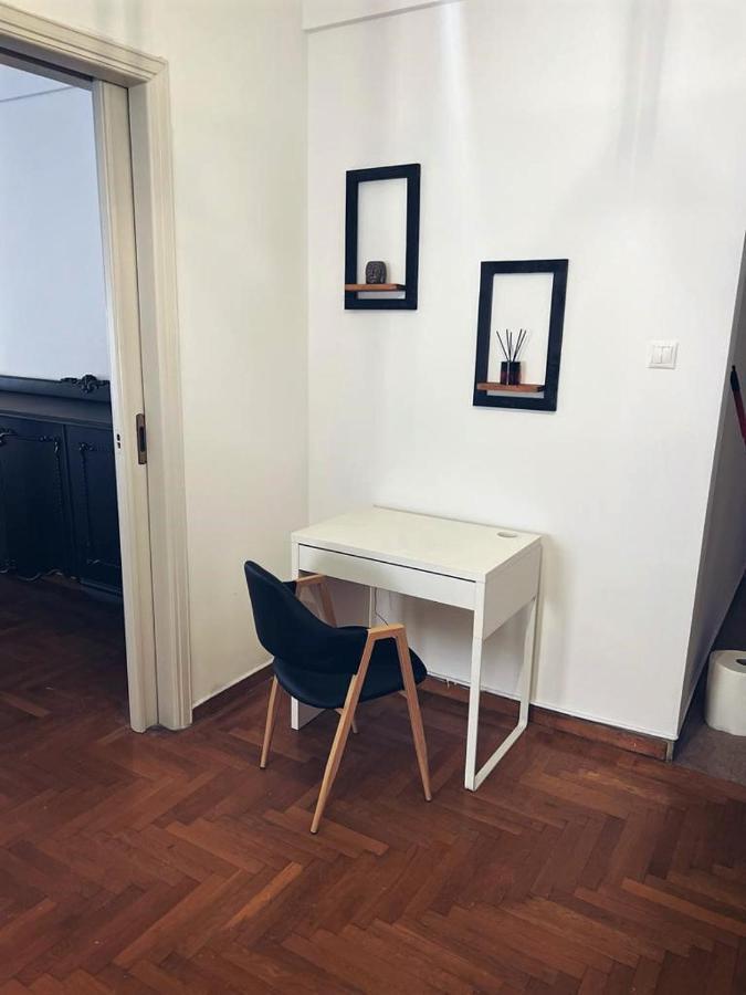 Seaside Apartment In Flisvos Marina Атина Екстериор снимка